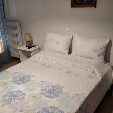 Nafpaktos Apartment And Studios In Port Bagian luar foto
