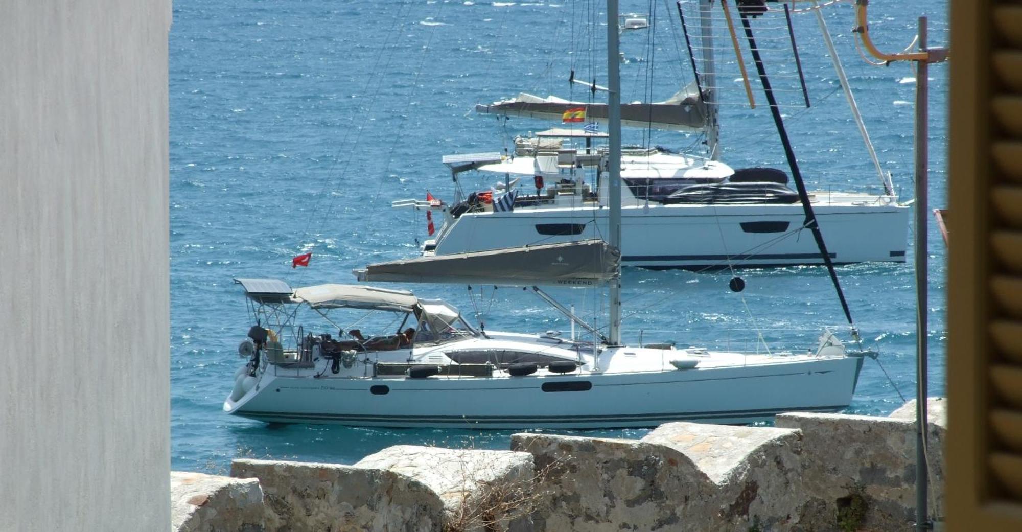 Nafpaktos Apartment And Studios In Port Bagian luar foto