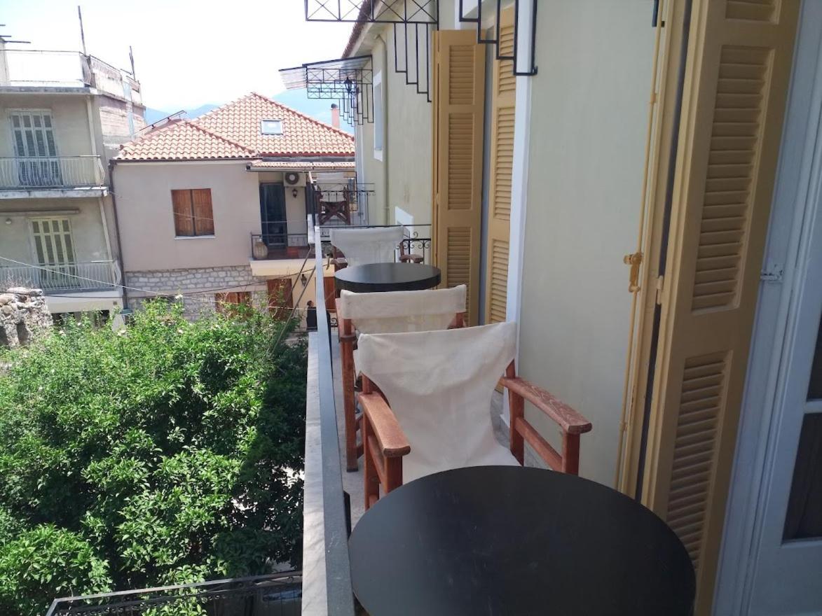 Nafpaktos Apartment And Studios In Port Bagian luar foto