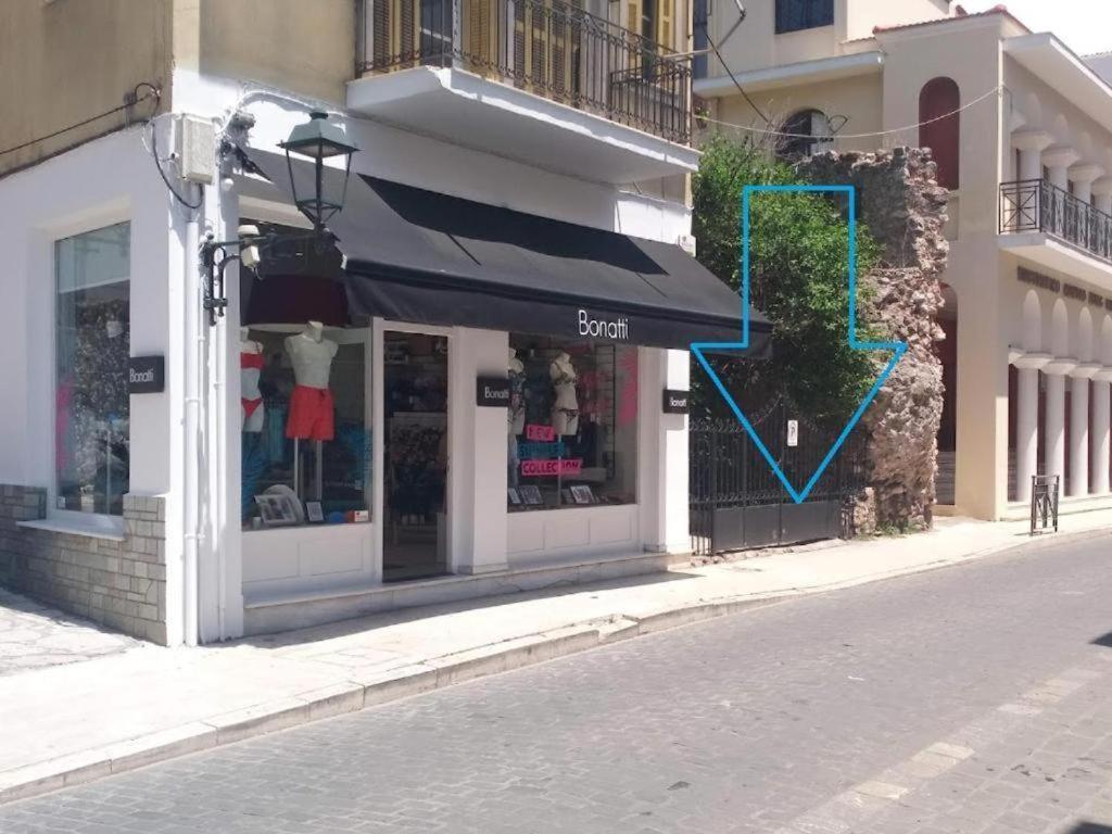 Nafpaktos Apartment And Studios In Port Bagian luar foto